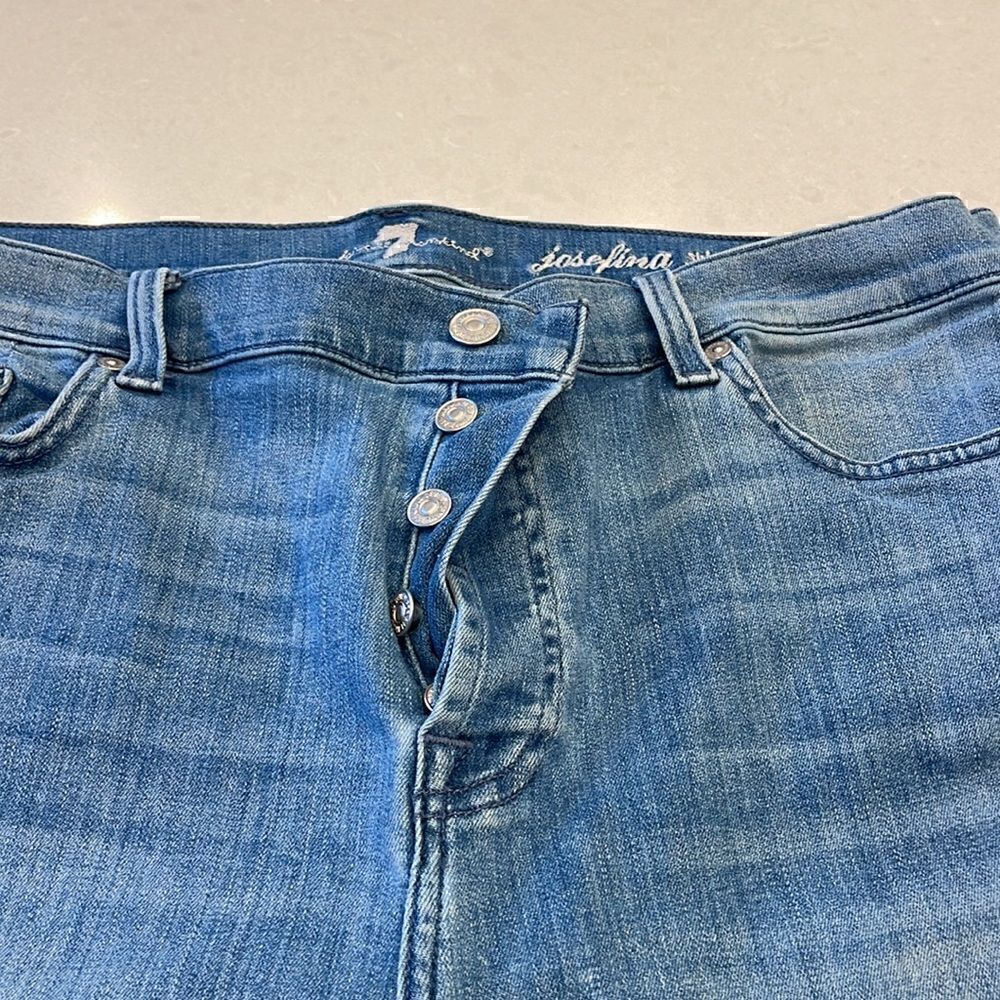 7 for all mankind Josephine skinny boyfriend, size 32 high waisted soft fabric. - Picture 4 of 11